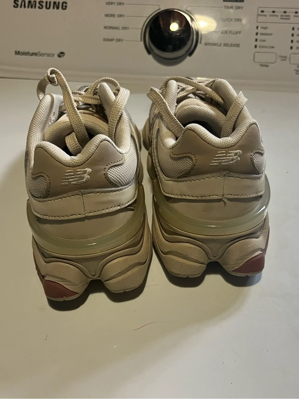 New Balance Cream/Tan Sneakers with Maroon N Logo